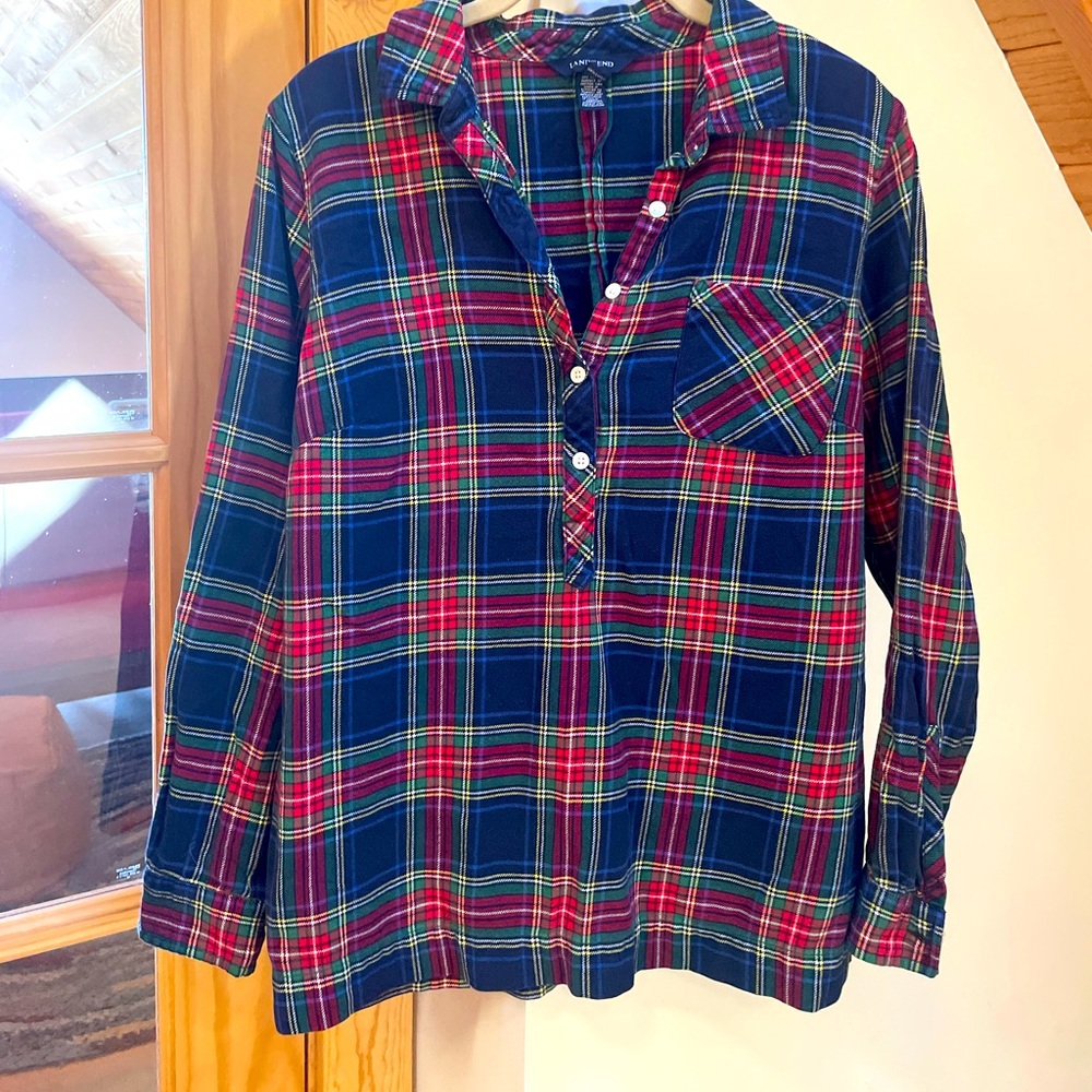 Land’s End quarter-buttoned flannel